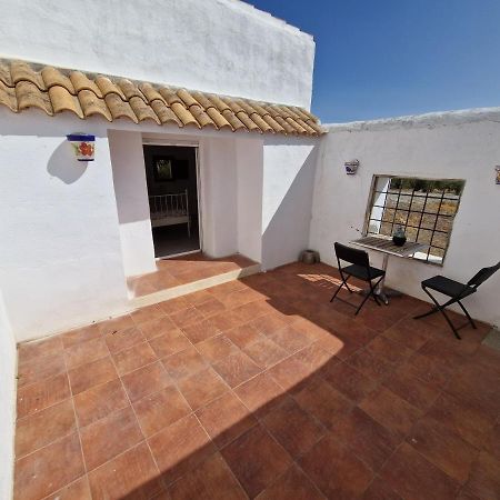 Casa De La Familia - Appartement Baza Esterno foto