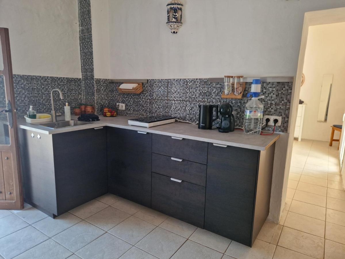 Casa De La Familia - Appartement Baza Esterno foto