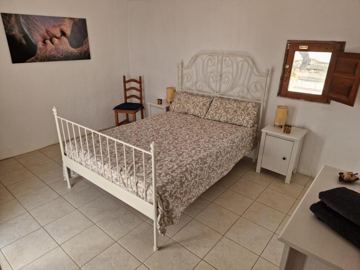 Casa De La Familia - Appartement Baza Esterno foto