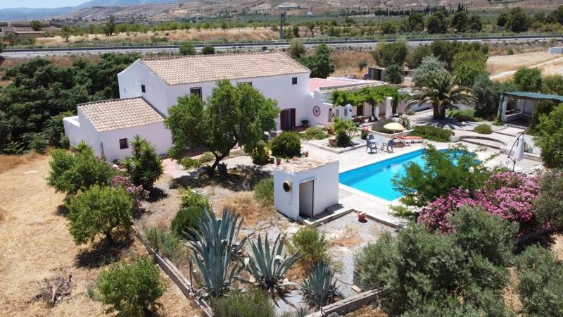 Casa De La Familia - Appartement Baza Esterno foto
